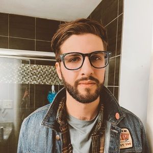 Meet your Posher, Brett